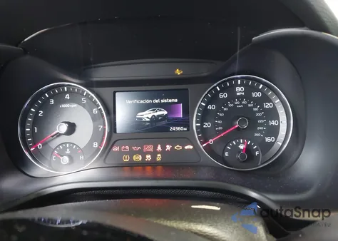 2024 Kia Forte Lxs z USA, uszkodzony, nr VIN 3KPF24AD0RE758938